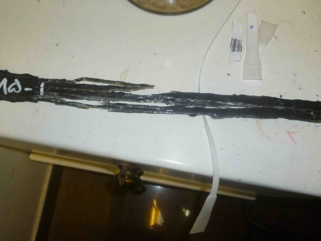 انجام تست کشش الیاف شیشه و کربن مبتنی بر 3039 ASTM-D