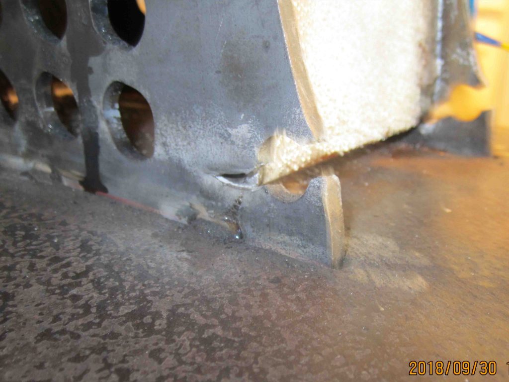 تصاویر آزمایشات میراگر تسلیمی نشاندار